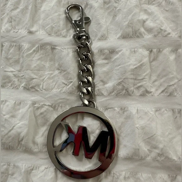 MICHAEL KORS MK Silver Keychain - Picture 2 of 6